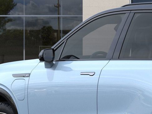 New 2026 Cadillac Vistiq Sport image 12