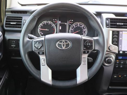 Used 2021 Toyota 4Runner Limited AWD/4WD image 14
