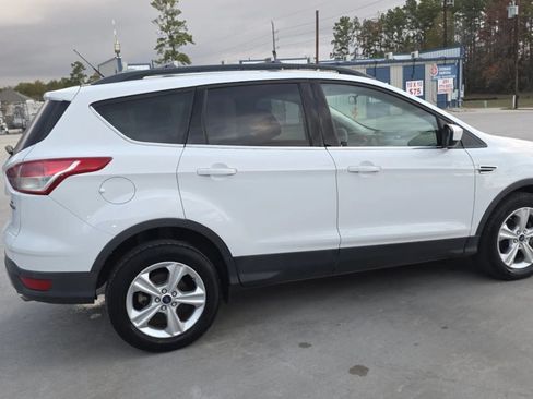 Used 2016 Ford Escape SE w/ Equipment Group 201A FWD image 44