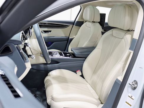 Used 2020 Bentley Flying Spur W12 AWD/4WD image 31