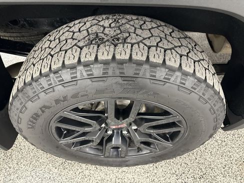 Used 2022 GMC Sierra 1500 Elevation image 29