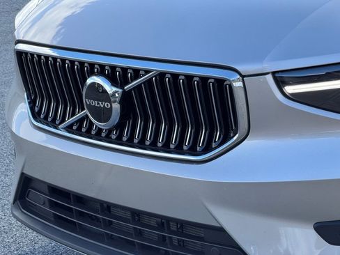 Certified 2023 Volvo XC40 B5 Plus w/ Protection Package Premier image 6