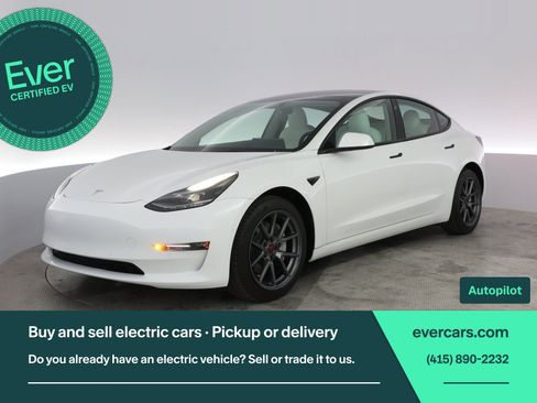 Used 2022 Tesla Model 3 Long Range image 1