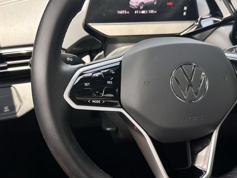 Used 2023 Volkswagen ID.4 Pro S AWD/4WD image 12