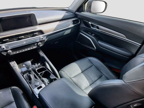 Used 2021 Kia Telluride EX w/ EX Premium Package FWD image 25