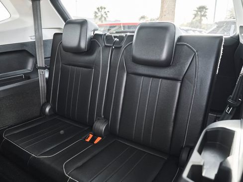 Used 2024 Volkswagen Tiguan Wolfsburg Edition FWD image 25
