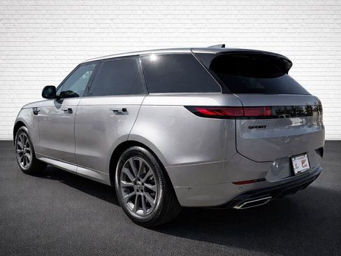 Used 2024 Land Rover Range Rover Sport Dynamic SE AWD/4WD image 6