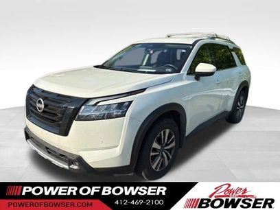 Used 2023 Nissan Pathfinder SL w/ Lighting Package (N92)