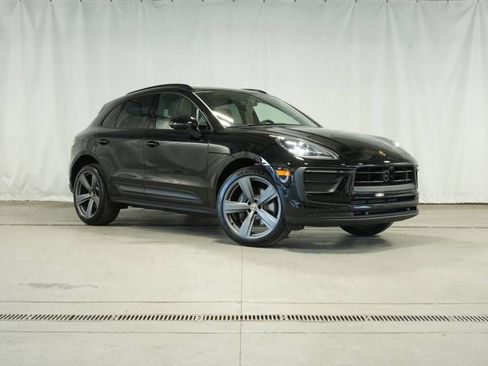 New 2026 Porsche Macan image 9