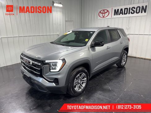 Used 2026 GMC Terrain Elevation AWD/4WD image 1