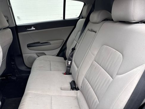 Used 2020 Kia Sportage LX FWD image 13