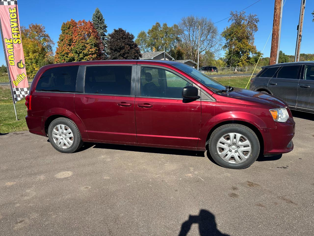 Used 2018 Dodge Grand Caravan SE w/ UConnect Hands-Free Group FWD image 7