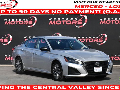 Used 2024 Nissan Altima 2.5 SV FWD image 1
