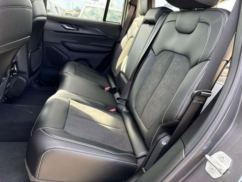New 2025 Jeep Grand Cherokee Altitude RWD image 8