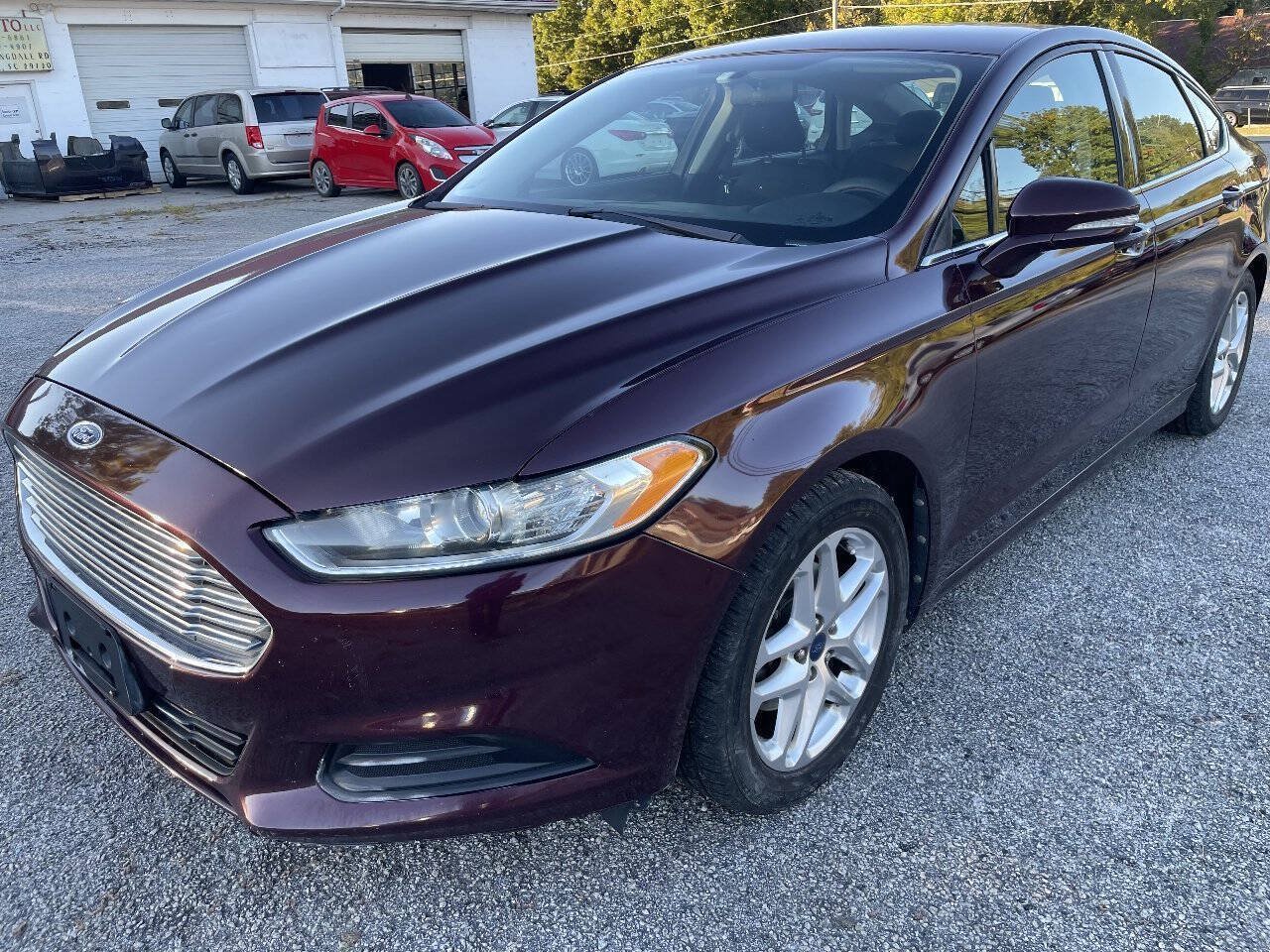 Used 2013 Ford Fusion SE FWD image 3