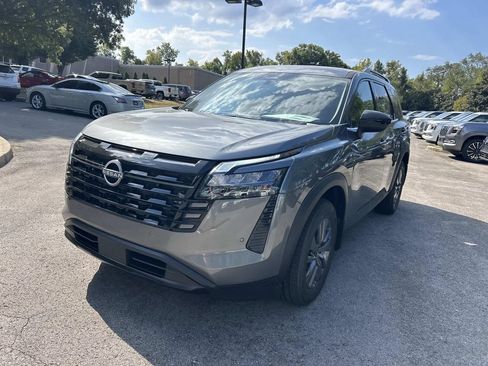 New 2026 Nissan Pathfinder SV w/ Lighting Package FWD image 3