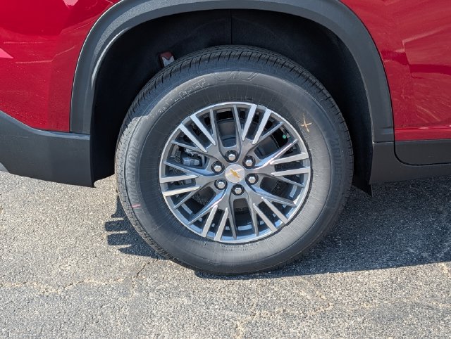 New 2027 Chevrolet Traverse LT w/ Driver Confidence Package FWD image 3