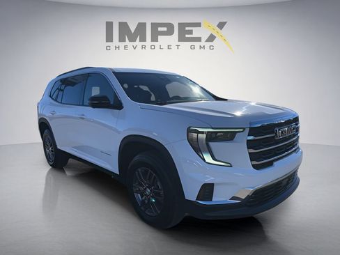 Used 2025 GMC Acadia Elevation FWD image 7