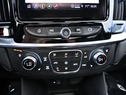Used 2023 Chevrolet Traverse Premier w/ Redline Edition AWD/4WD image 31