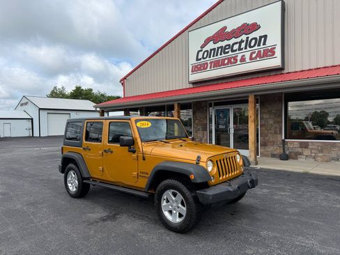 Used 2014 Jeep Wrangler Unlimited Sport w/ Quick Order Package 24S AWD/4WD image 2