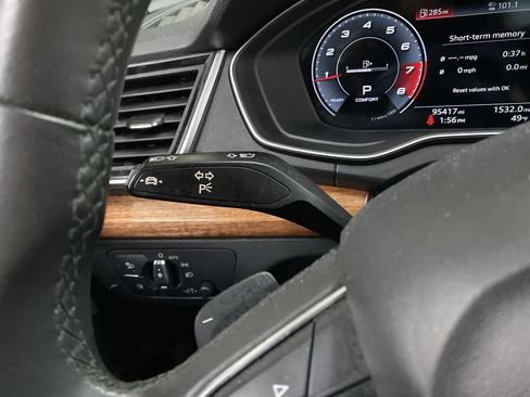 Used 2021 Audi Q5 Premium Plus image 23