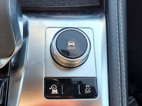 Used 2025 Jaguar F-PACE R-Dynamic S image 22