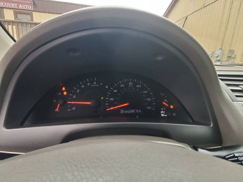 Used 2009 Toyota Camry LE FWD image 18