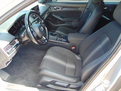 Used 2022 Honda Civic Sport image 10