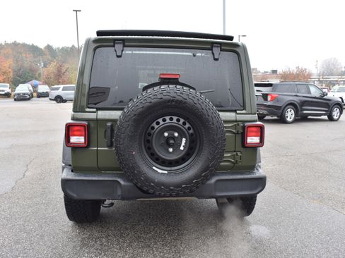 Used 2021 Jeep Wrangler Unlimited Sport w/ Sun And Sound Package image 8