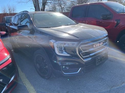 Used 2024 GMC Terrain AT4 image 5