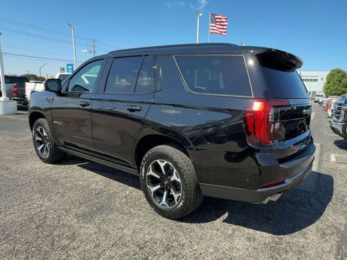 Used 2025 GMC Yukon AT4 w/ AT4 Premium Plus Package AWD/4WD image 6