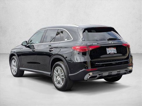 Used 2023 Mercedes-Benz GLC 300 4MATIC image 8