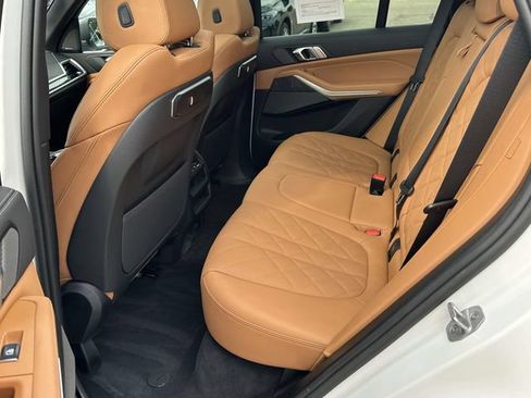 Used 2025 BMW X5 xDrive40i w/ Premium Package AWD/4WD image 17