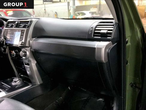 Certified 2022 Toyota 4Runner TRD Sport w/ Technology Package AWD/4WD image 19