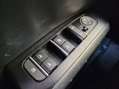 Used 2023 Kia Soul LX w/ LX Technology Package FWD image 27