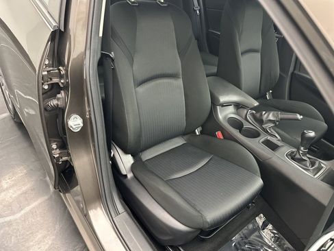 Used 2014 MAZDA MAZDA3 i Sport image 9