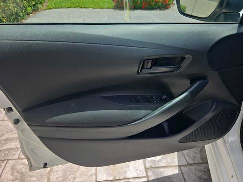 Used 2022 Toyota Corolla LE FWD image 15