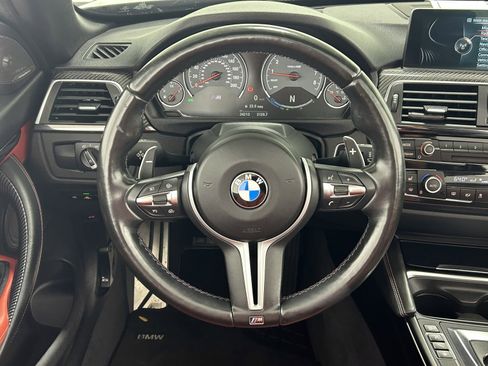 Used 2016 BMW M4 Convertible image 15
