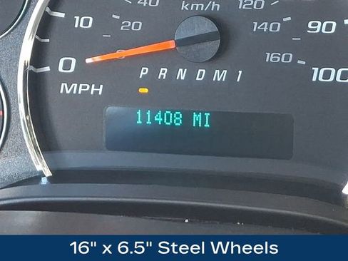 Used 2024 GMC Savana 2500 Work Van w/ Driver Convenience Package image 23