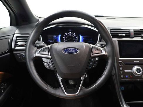 Used 2019 Ford Fusion Energi Titanium image 23