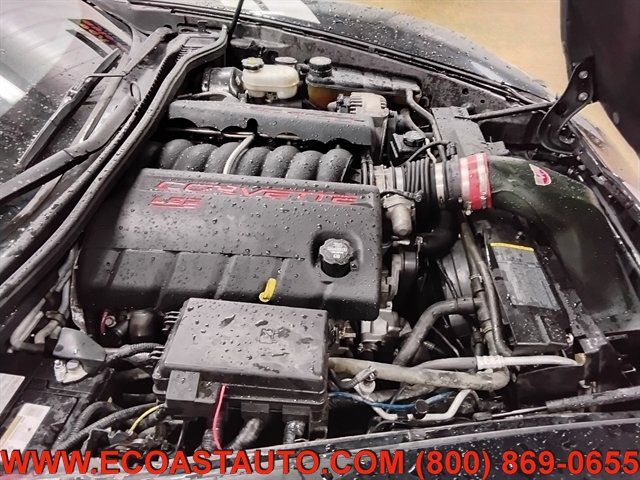 Used 2005 Chevrolet Corvette Coupe w/ Preferred Equipment Group RWD image 9