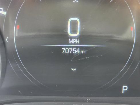 Used 2018 Cadillac XT5 Platinum w/ Driver Assist Package AWD/4WD image 17