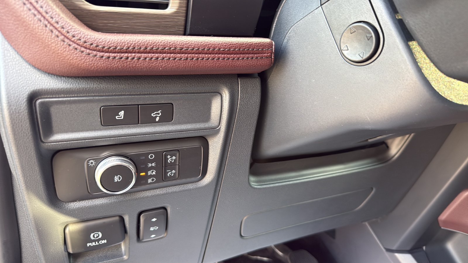 Used 2022 Ford Expedition Limited RWD image 17