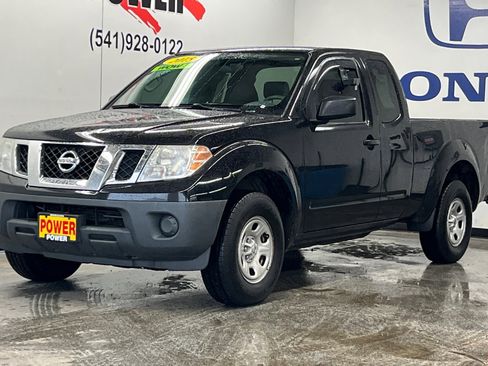 Used 2015 Nissan Frontier S image 7