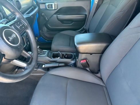 Used 2021 Jeep Wrangler Unlimited Sport image 18