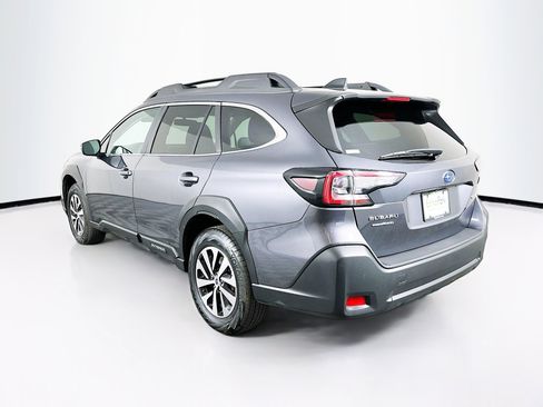 Used 2025 Subaru Outback Premium image 5