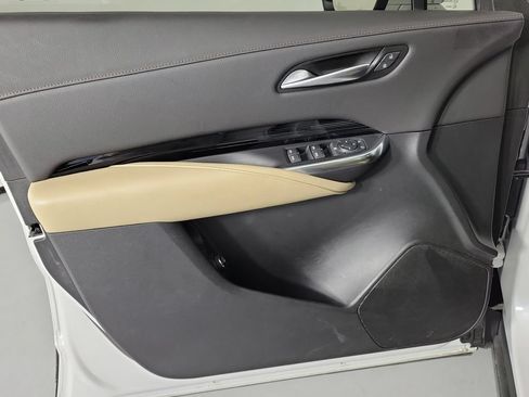 Certified 2024 Cadillac XT4 Luxury w/ Cold Weather Package FWD image 20