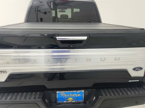 Used 2018 Ford F150 Platinum w/ Equipment Group 701A Luxury image 34