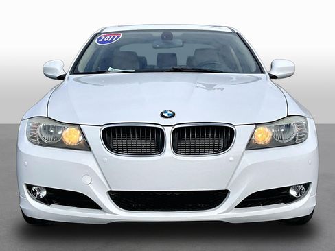 Used 2011 BMW 328i Sedan RWD image 3