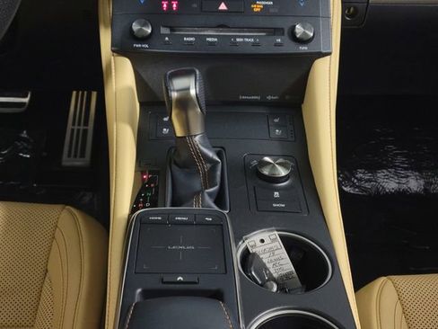 Used 2018 Lexus RC 300 image 25